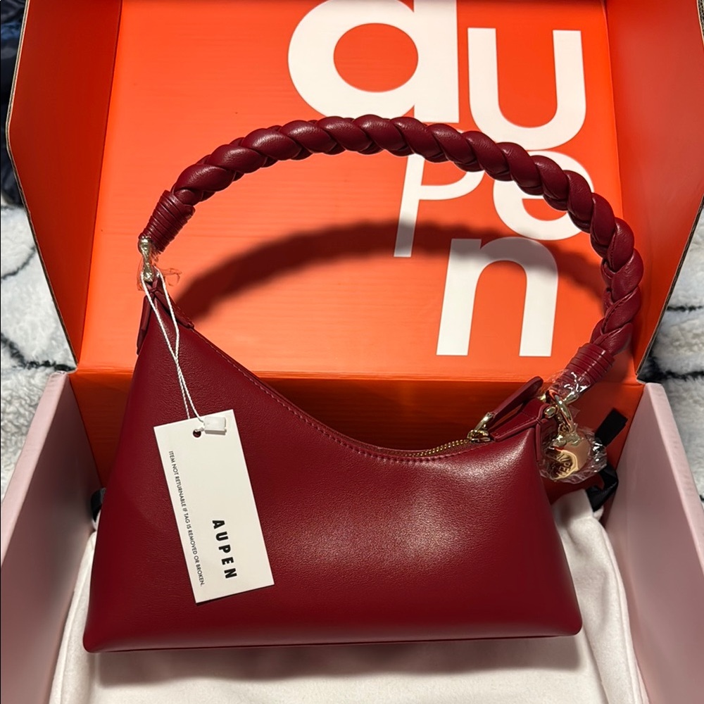Women's Red Shoulder Bag